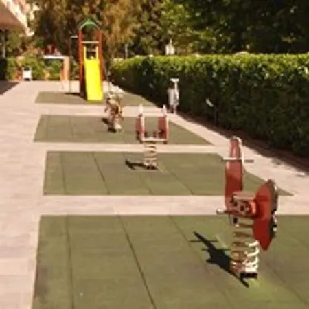 California Garden סאלו