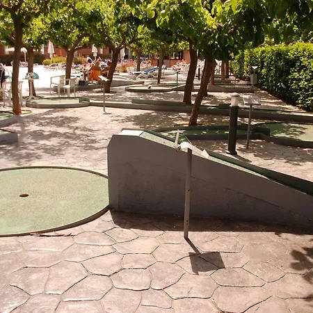 California Garden מלון