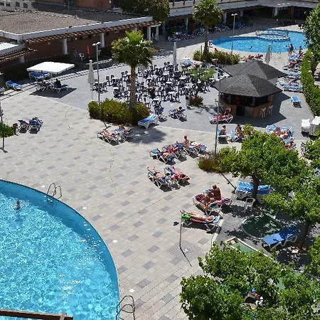 California Garden מלון 3*