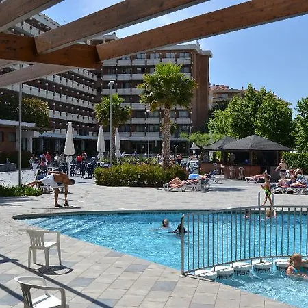 California Garden 3* סאלו
